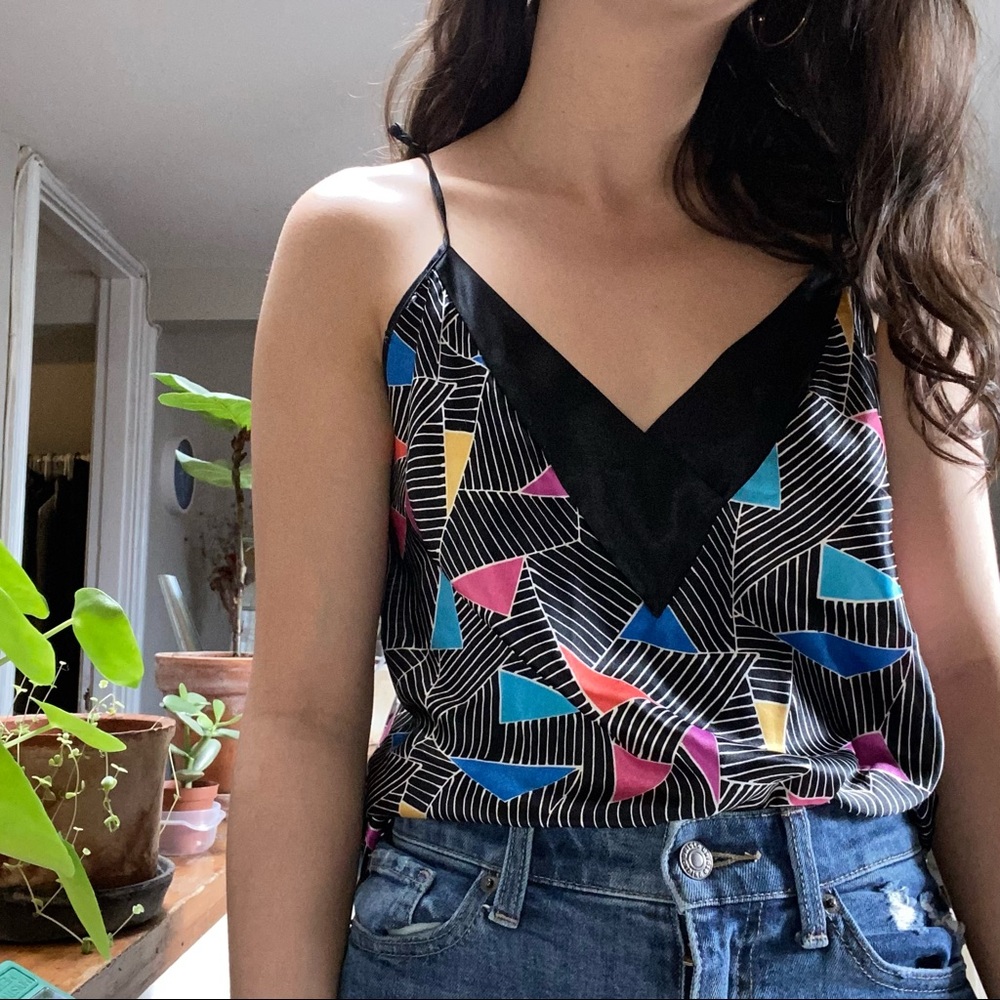 Retro triangle slip